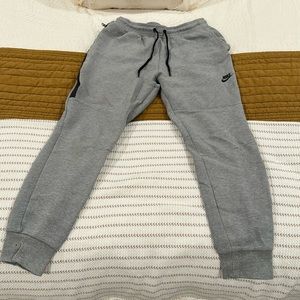 Nike Sportswear Tech Fleece Jogger Pants Men's Large Grey Heather